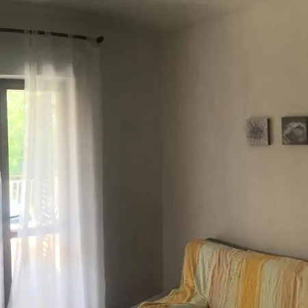 Noemi 3*