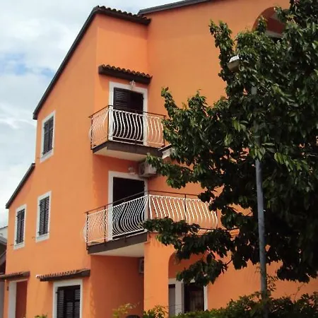 Noemi Guest house *