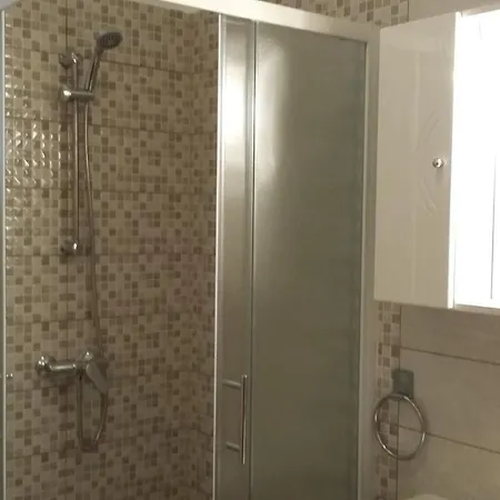 Noemi Guest house