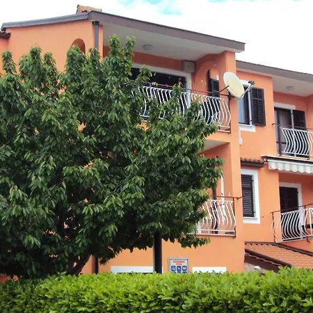 Noemi 3* Pula